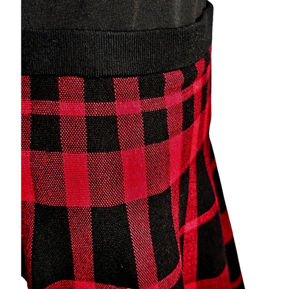Grace Elements Black Red Plaid Knit Flare Skirt Medium Preppy Holiday - Picture 2 of 5